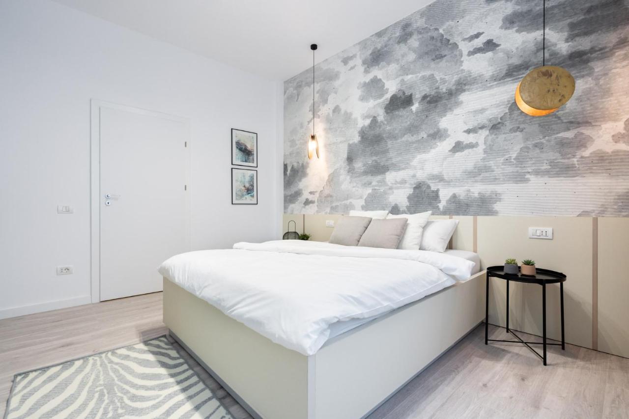 Four Bedroom Apartment, Old Town Bukarest Kültér fotó