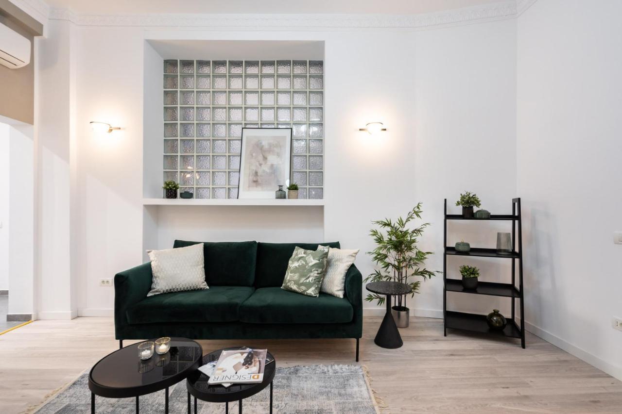 Four Bedroom Apartment, Old Town Bukarest Kültér fotó